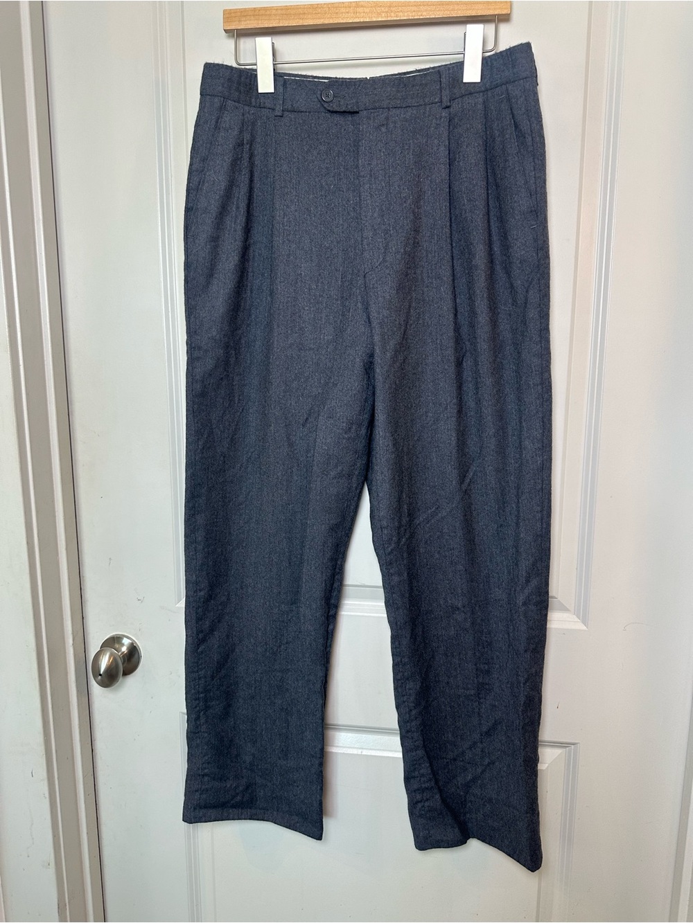 PAUL FREDRICK Wool/Cashmere Grey Quiet Luxury Pants, Size 34